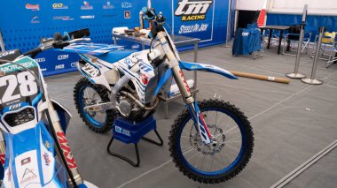 Mantova İtalya 11 09 2021: MxGp Motocross padok kutusu Tm. Yüksek kalite fotoğraf