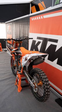 Mantova Italy 11 09 2021: MxGp Motocross padok kutusu KTM. Yüksek kalite fotoğraf