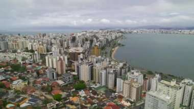 Okyanus kenti. Florianopolis, Brezilya.