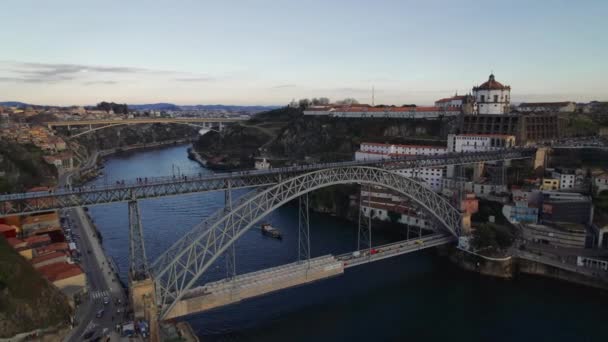 Letecký pohled na Porto, Porto, Riverside, Staré Město, Portugalsko — Stock video