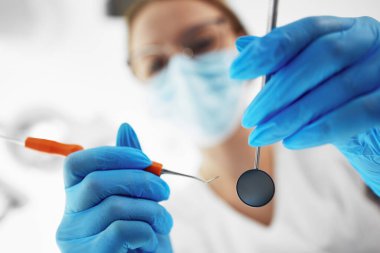 Stomatolojide diş tedavisi. Yüksek kalite fotoğraf