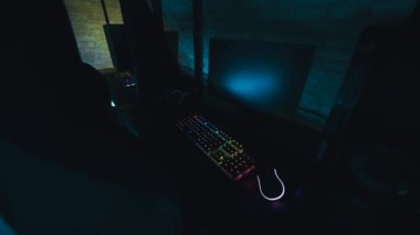 Oyuncuların işyeri. Bilgisayar odası. Yüksek kalite 4k görüntü
