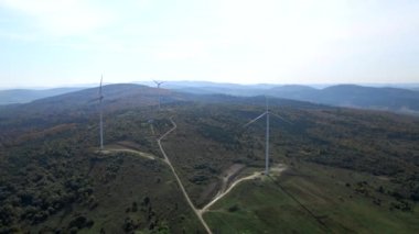 Rüzgar yenilenebilir elektrik santralinin hava görüntüsü