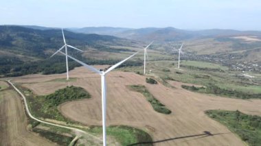 Rüzgar güç türbininin hava görüntüsü