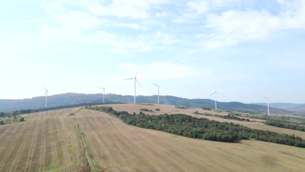 Vista aérea de la turbina eólica — Vídeos de Stock