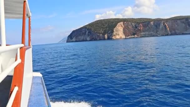 蓝海左鹿儿岛航船 — 图库视频影像