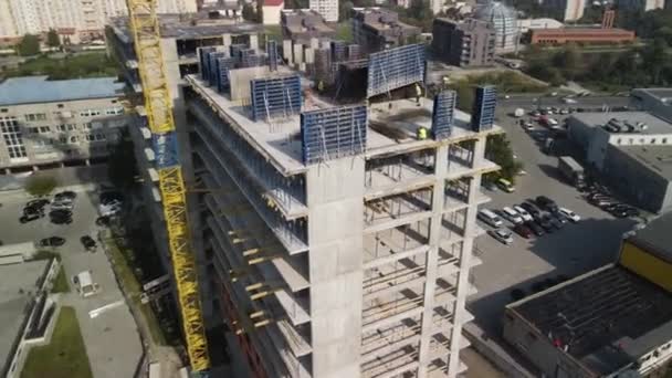 Desarrollo de la ciudad apartamento sitio de construcción — Vídeo de stock