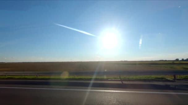 Vue depuis la voiture fenêtre du speedway — Video