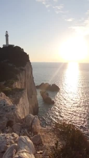 Lefkada Leuchtturm auf Sonnenuntergang Reisekonzept — Stockvideo