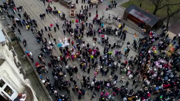 Lviv, Ukraine - 7. Januar 2022: Weihnachtsstadtfest — Stockvideo