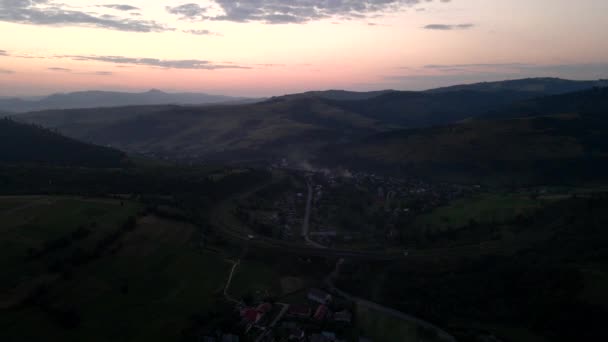 Vista Aerea Del Tramonto Sopra Catena Montuosa Carpatica Ucraina — Video Stock