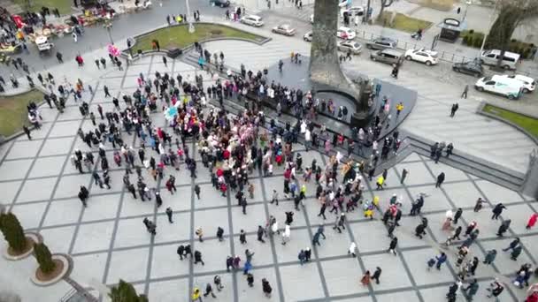 Lviv, Ukraine - 7. Januar 2022: Weihnachtsstadtfest — Stockvideo