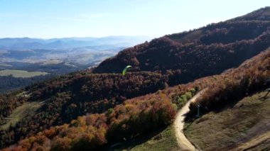 Sonbahar Karpatya dağlarının hava manzarası