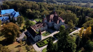 Carpathian dağlarındaki shenborn kalesi