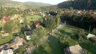 Hava manzarası üzerinde ATV binicilik cazibesi