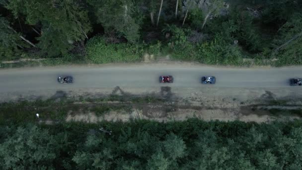 ATV paardrijattractie bovenaanzicht — Stockvideo