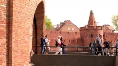 Varşova, Polonya, 30 Nisan 2022: Eski şehrin panoramik manzarası