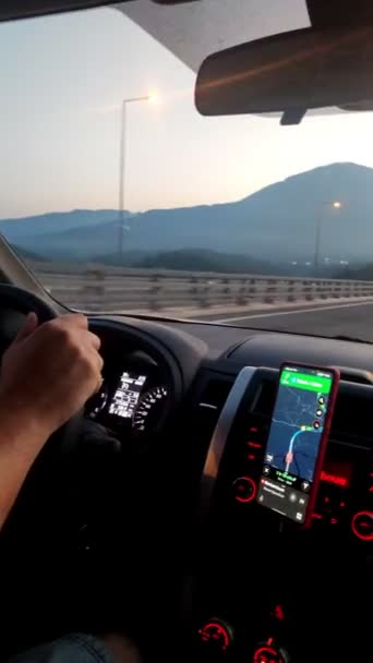 Conceito de viagem de carro nascer do sol na Grécia montanhas — Vídeo de Stock