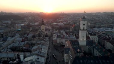Ukrayna lviv şehrinin havadan görünüşü. Güzel eski Avrupa mimarisi.