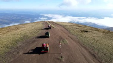 off road SUV seyahat konsepti