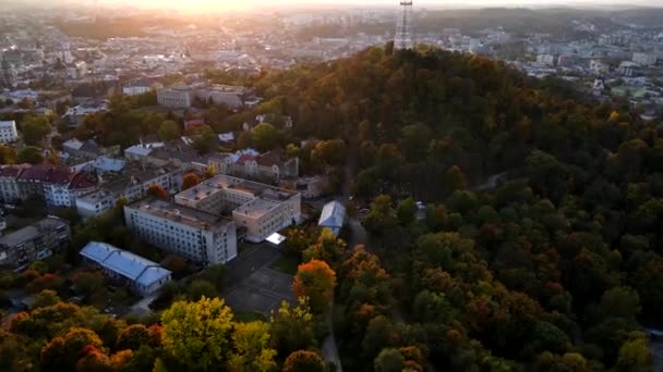 Zachód Słońca Nad Jesiennym Miastem Lwowa Ukrainie Kopiuj Przestrzeń — Wideo stockowe