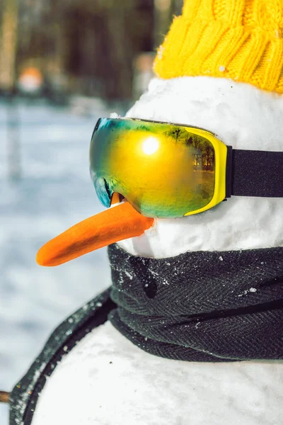 Снігова Людина Лижними Окулярами Крупним Планом — стокове фото