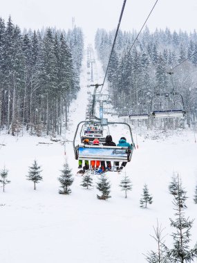 Kayak merkezindeki teleferiğin görüntüsü