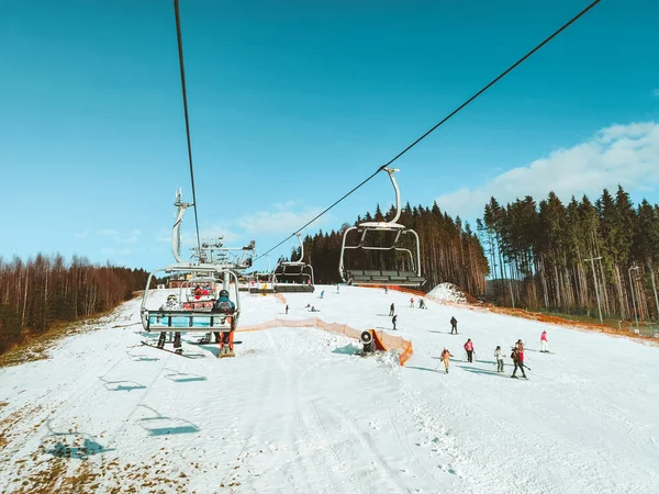Skigebied Zonnige Dag Kopieerruimte — Stockfoto