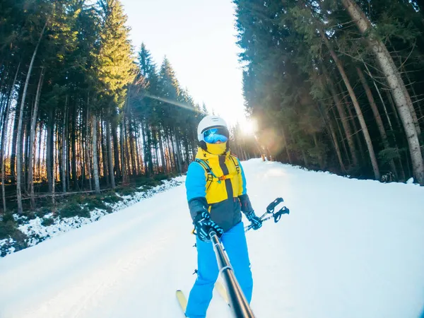 Woman Skier Taking Selfie While Riding Slope Copy Space — Stock Photo, Image