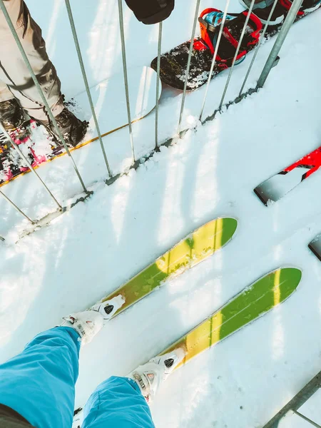 Skipass Denetim Kış Etkinliklerinde Satır — Stok fotoğraf