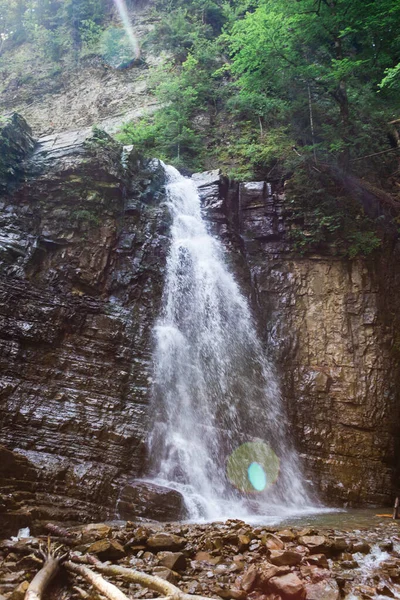 Vista Riacho Das Montanhas Cachoeira — Fotografia de Stock