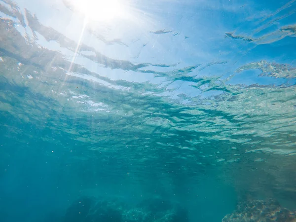 Вид Море Голубые Солнечные Лучи — стоковое фото