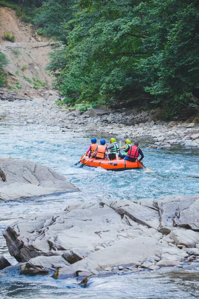 Rafting Przestrzeni Kopiowania Mountain River — Zdjęcie stockowe
