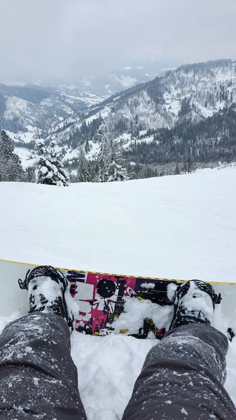 Snowboarder Person Sicht Winter Berge — Stockfoto