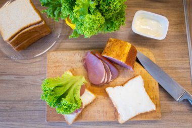 Sandviç pişirmek için malzemeler Kopyalama alanını kapat