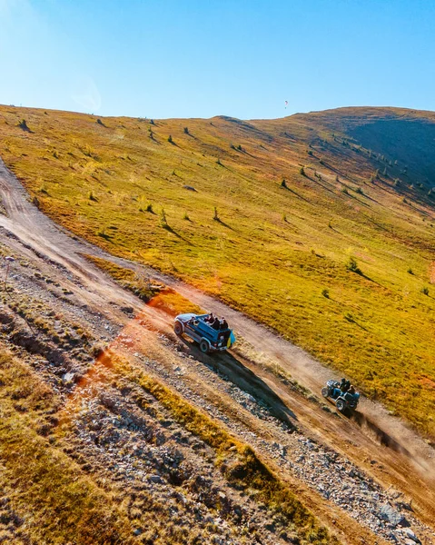 Vue Aérienne Route Attraction Hors Route Sommet Des Montagnes Carpates — Photo