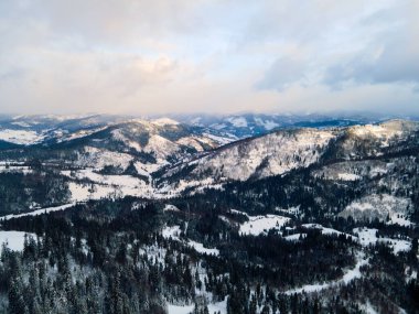 Kış Karpatlar 'ın hava manzarası