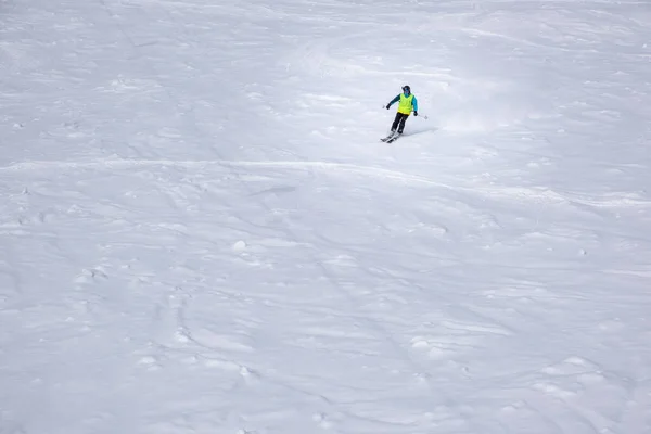 Homme Skieur Ski Piste Copie Espace — Photo