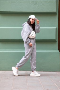 Poşet kumaşlı kadın manken fotokopi alanı