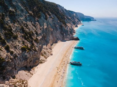 Egremni plajı manzaralı Lefkada adası Yunanistan yaz tatili