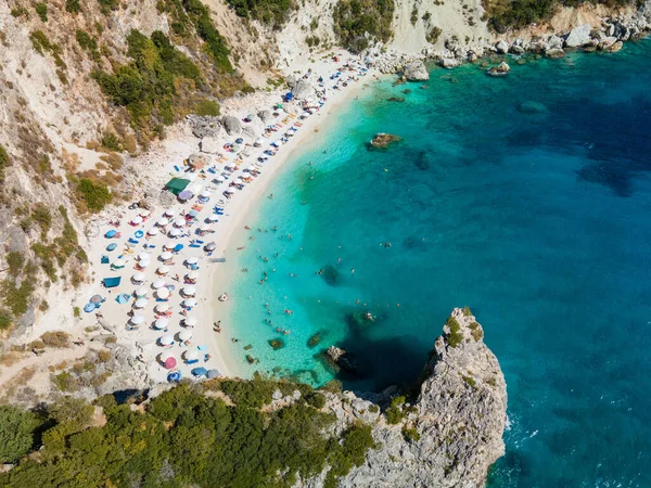 Vista Playa Isla Lefkada Con Agua Azul Del Mar Ionian — Foto de Stock