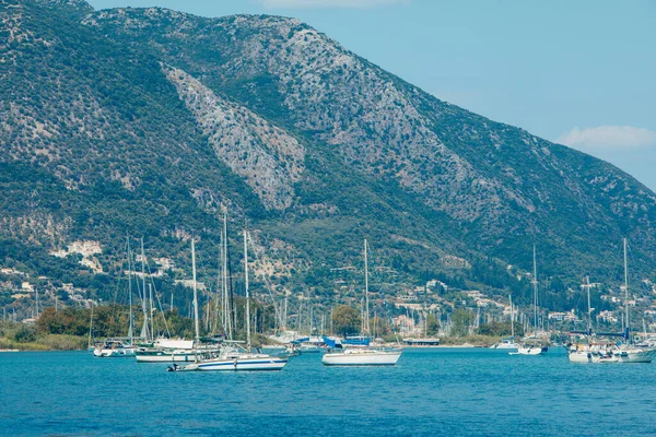 Sea Bay Yachts Boats Lefkada Island Greece Mountains Background — Stock Photo, Image