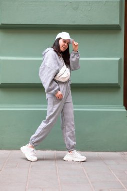 Poşet kumaşlı kadın manken fotokopi alanı