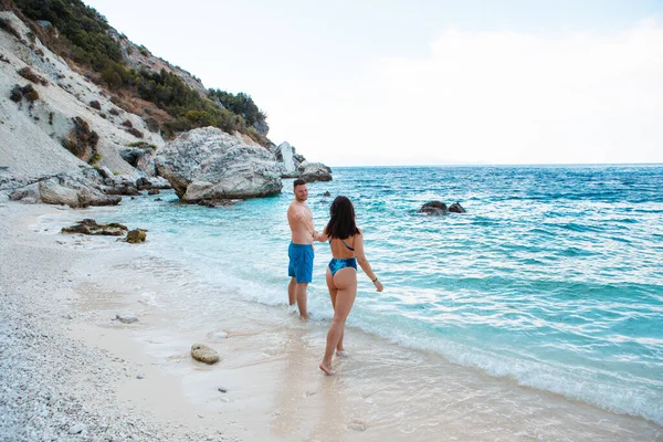Yaz Tatili Iyon Denizinde Konsept Çiftleri Beni Izleyin — Stok fotoğraf
