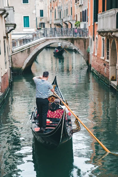 Венеция Италия Мая 2019 Года Вид Движения Гондолы Канале Певца — стоковое фото