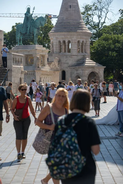 Budapest Magyarország 2021 Szeptember Város Főterén Sétáló Turisták — Stock Fotó