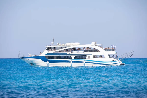 Deniz kıyısına yakın yolcu gemisi Kopya uzay yaz tatili