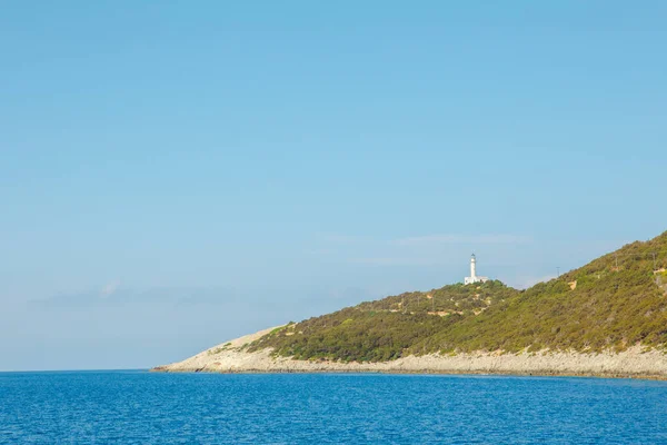 Yunanistan Güneşli Yaz Gününden Deniz Fener Evi Manzarası — Stok fotoğraf