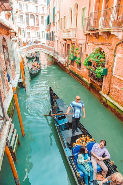 Венеція Італія Травня 2019 Вигляд Грандіозного Каналу Заповненого Човнами Гандолаським — стокове фото