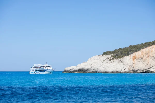 Deniz kıyısına yakın yolcu gemisi Kopya uzay yaz tatili